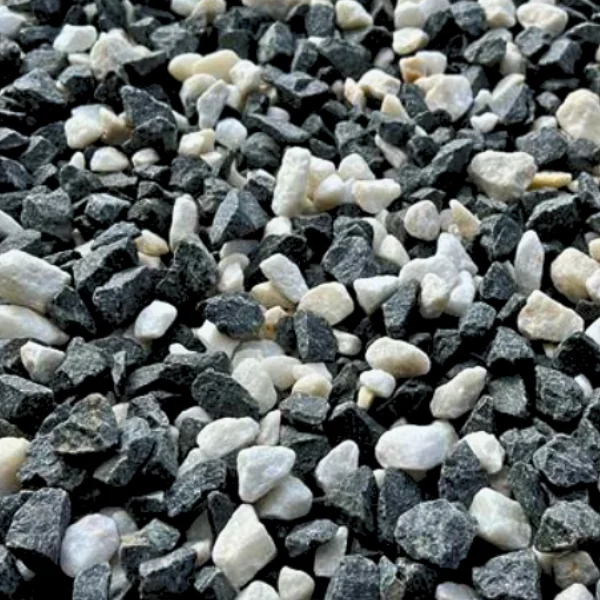 Black and White Chippings 20mm