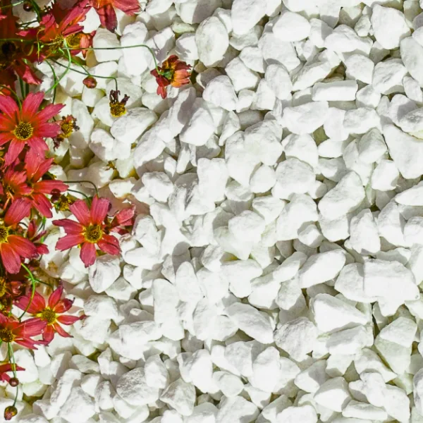 Crystal Chippings 20mm (Polar White)
